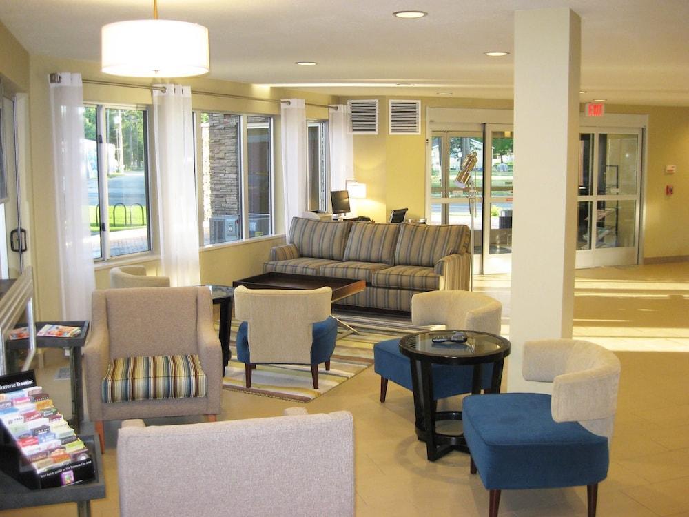 Best Western Plus Traverse City Exterior foto